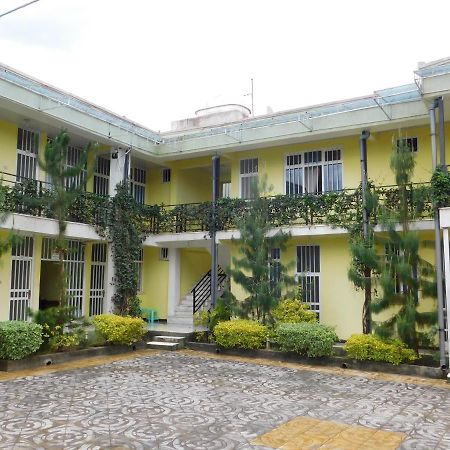 Avi Pension Addis Ababa Dış mekan fotoğraf