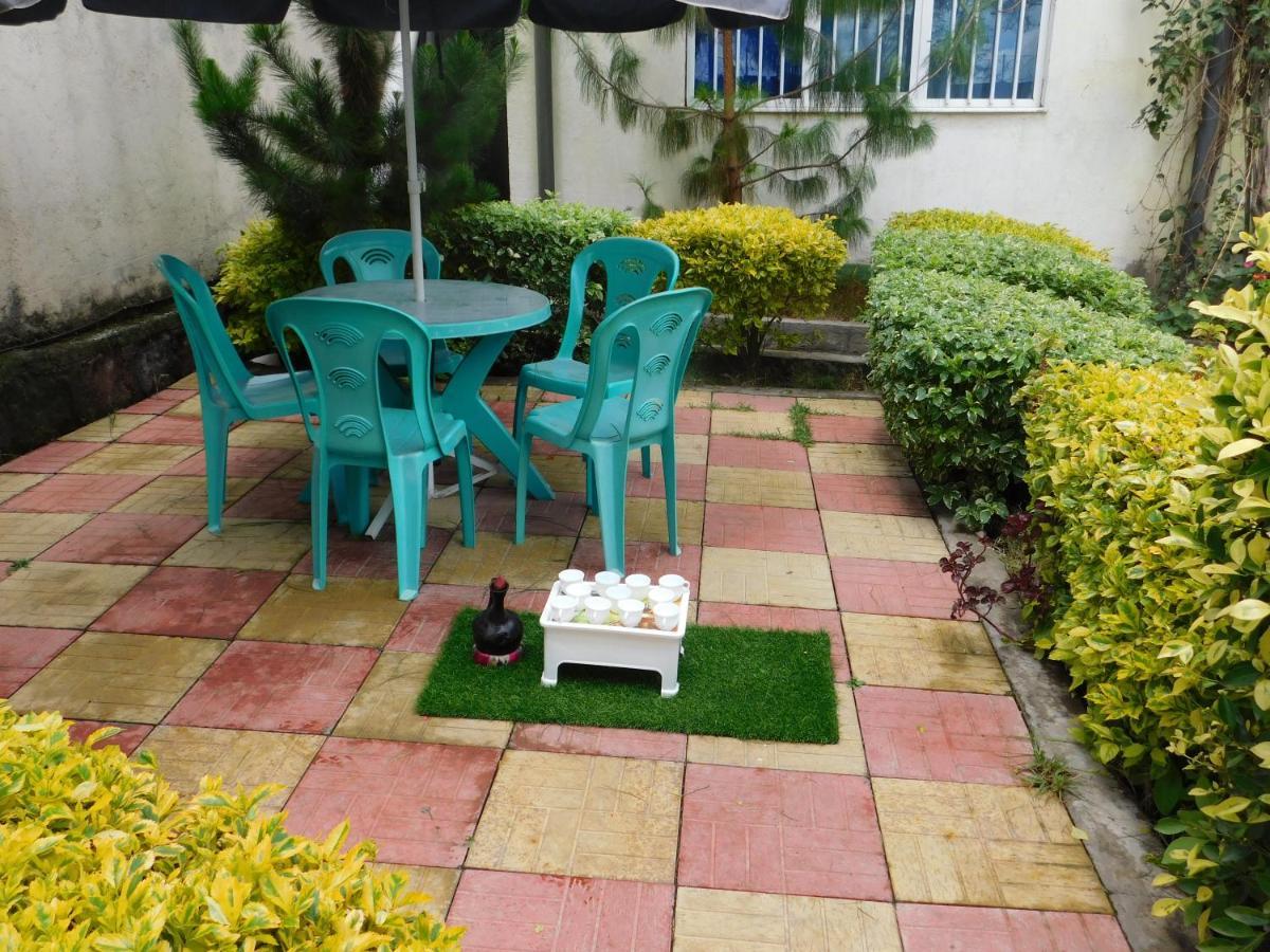 Avi Pension Addis Ababa Dış mekan fotoğraf