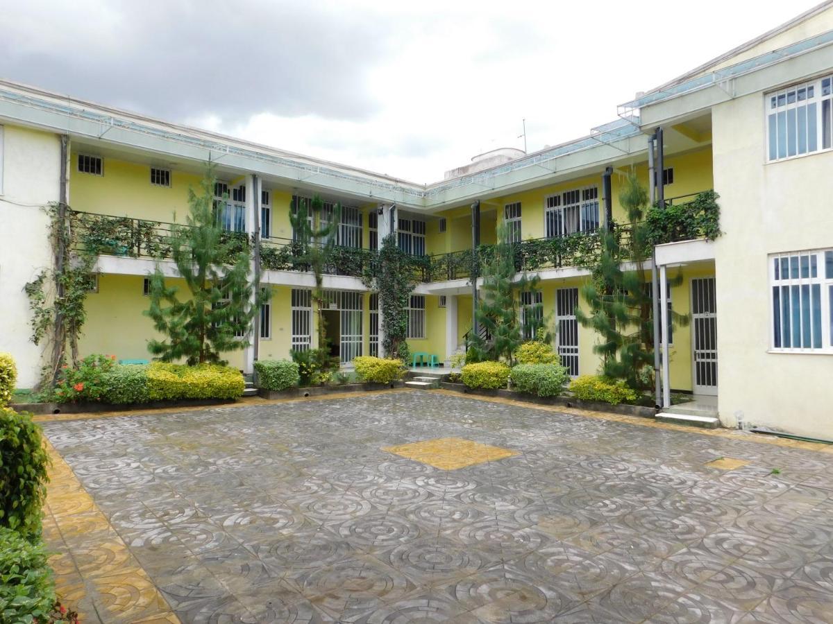 Avi Pension Addis Ababa Dış mekan fotoğraf