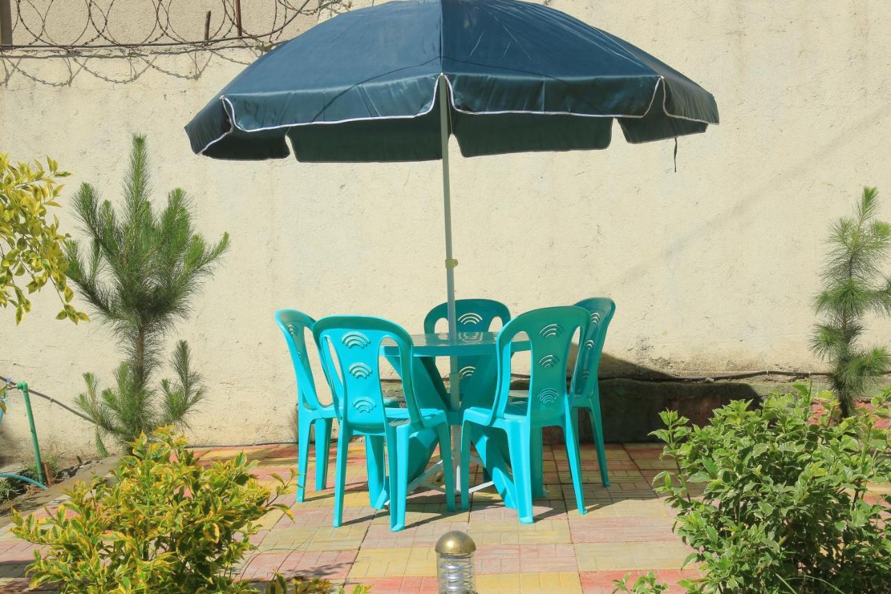 Avi Pension Addis Ababa Dış mekan fotoğraf